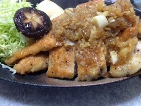 ガッツリヘルシー、鶏胸肉の生姜焼き