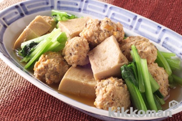 鶏団子と高野豆腐の煮物