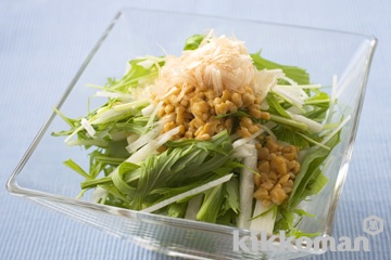 水菜と長いも、納豆のサラダ